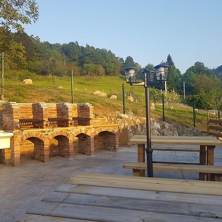 Appartamento Fuente El Gueeyu Onís Esterno foto